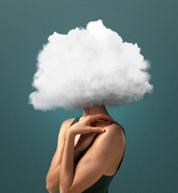 woman-with-cloud-shaped-head-side-view